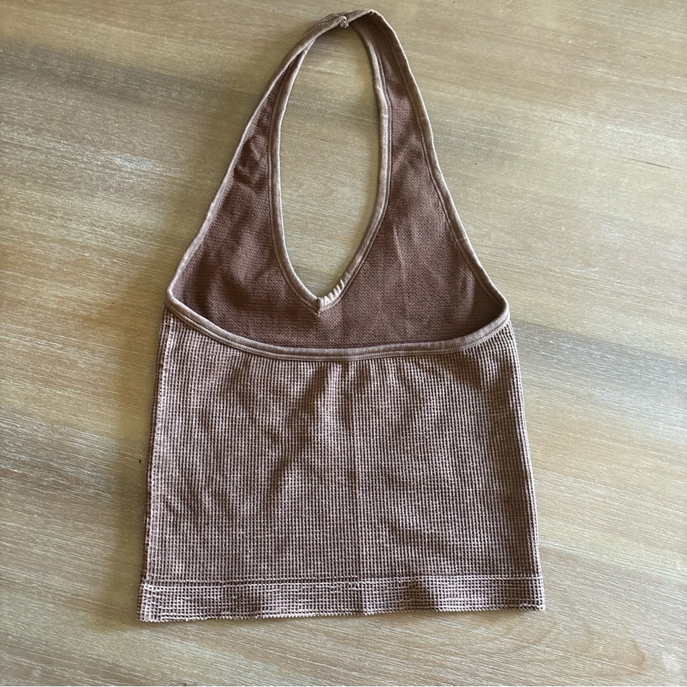 Bella Seamless Mocha Waffle Texture Cropped Halter Top, Small - Picture 2 of 3
